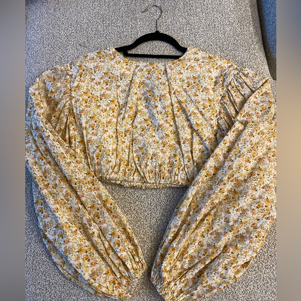 Sunflower Cropped Top with Puffy Sleeves Boutique